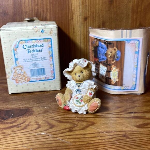 Cherished Teddies Jenna You’re Berry Special to Me Girl Sewing Strawberries - Picture 1 of 8